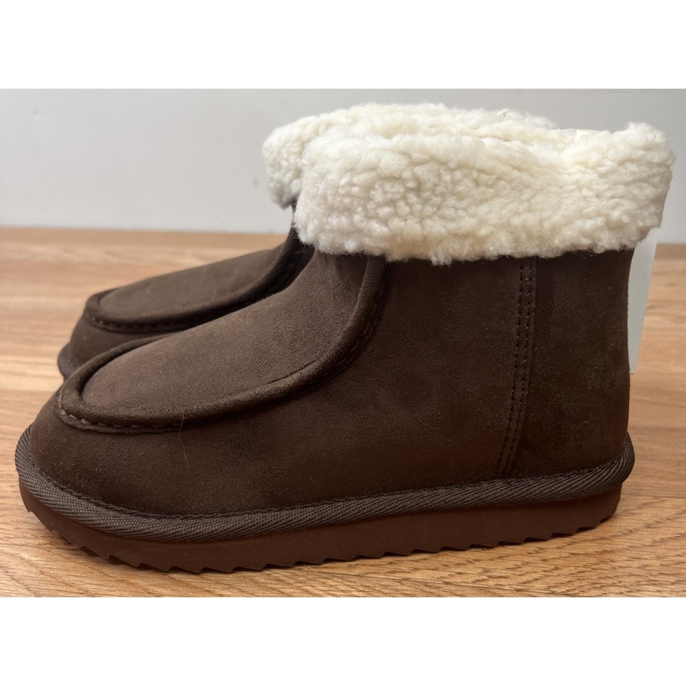 Gap Kids Cozy Moc Boots in Dark Brown Faux Suede Unisex Youth Size 2 NEW
